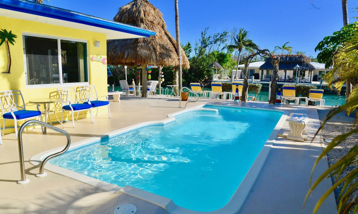 Marathon Villa | DUPLEX IN DUCK KEY, 2 Bedroom/2 Bath, W/Private 90' Dock, Trailer Storage
