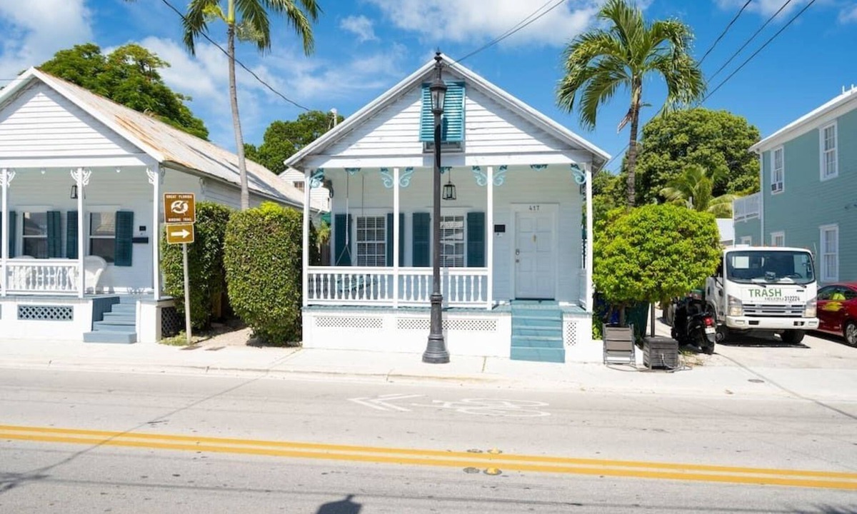 Old Town House | Duval Vibes Pool 10 Guests