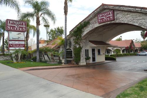 Redlands Hotel | Dynasty Suites Redlands