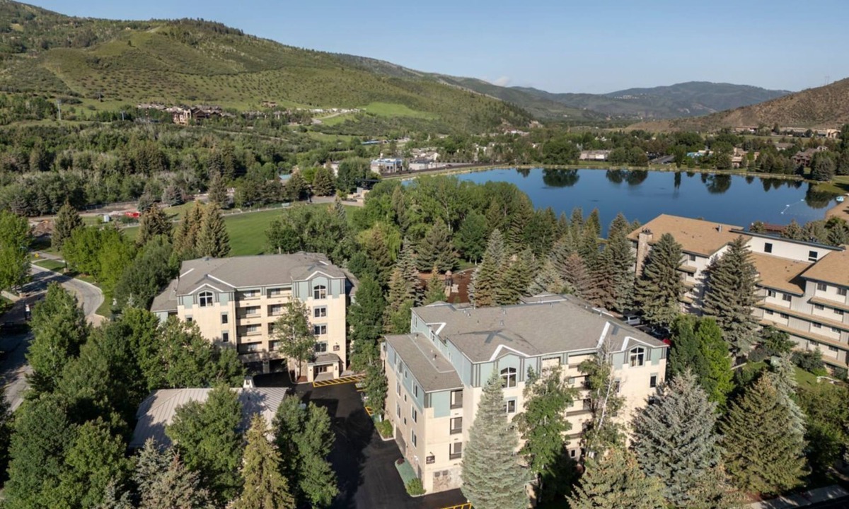 Avon Villa | Easy Beaver Creek access at a beautiful 2-bedroom villa in Avon
