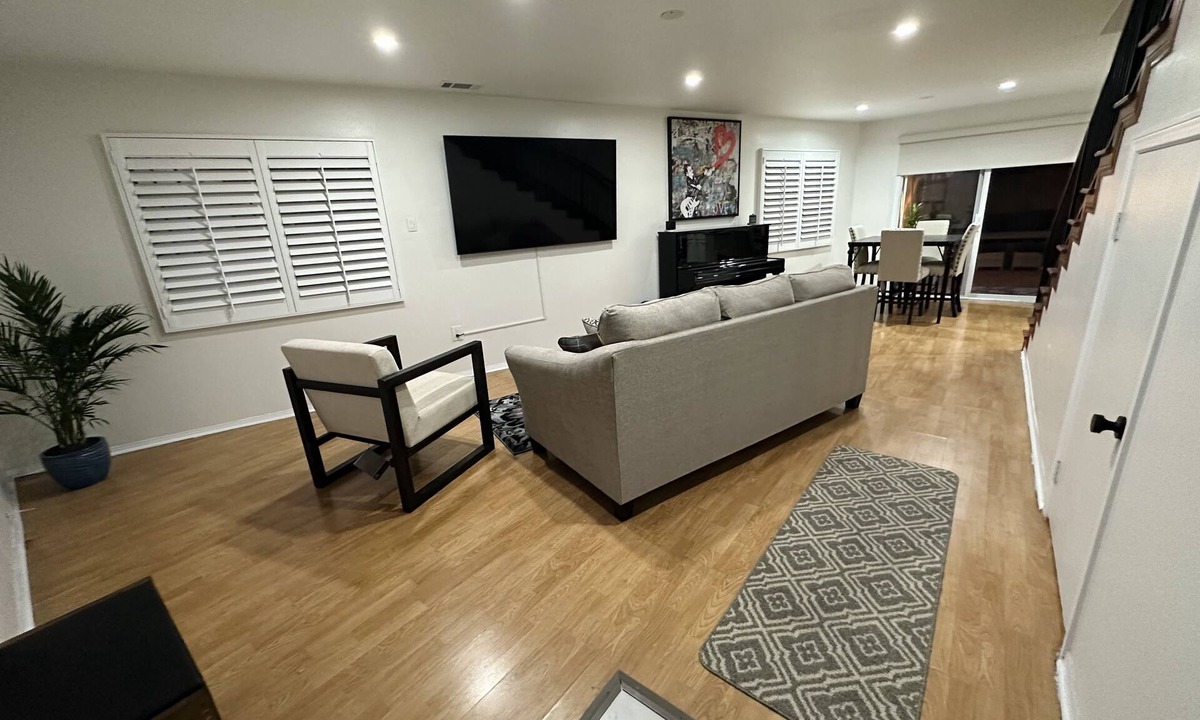 Elysian Heights House | Echo House - The Perfect L.A. Home - Dodger Stadium + DTLA