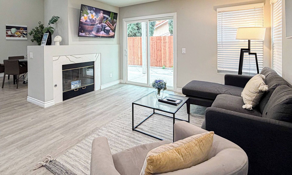Southridge Village House | Elegant Modern Home near Mary Vagle - Honest Homes