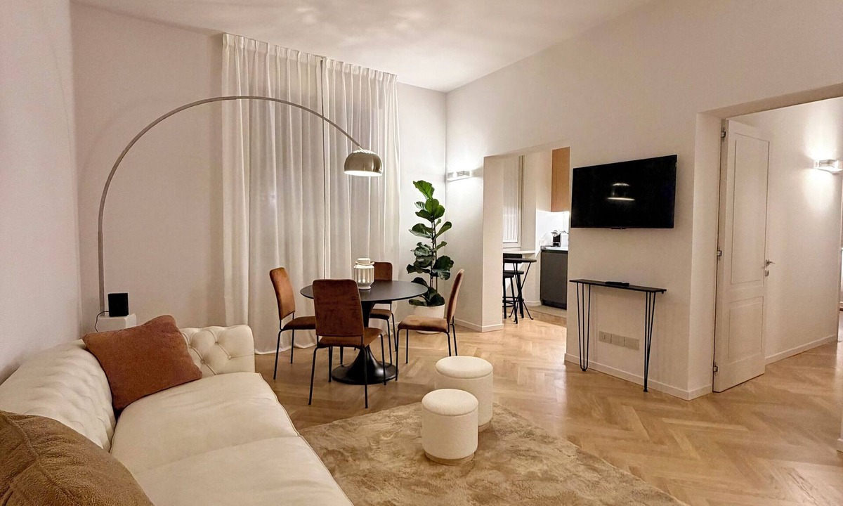 Arezzo Apartment | Elegant retreat in the center of Arezzo with private patio