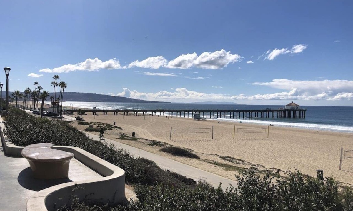 El Porto Apartment | Enchanting Duplex | Ocean Views | 1 Block to Beach