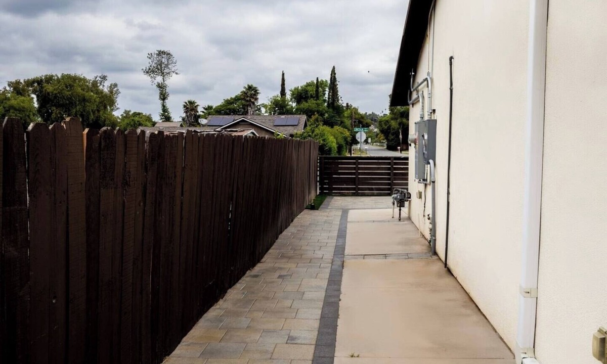 Central Escondido House | Escondido Front Unit 3-BR by SD STAY
