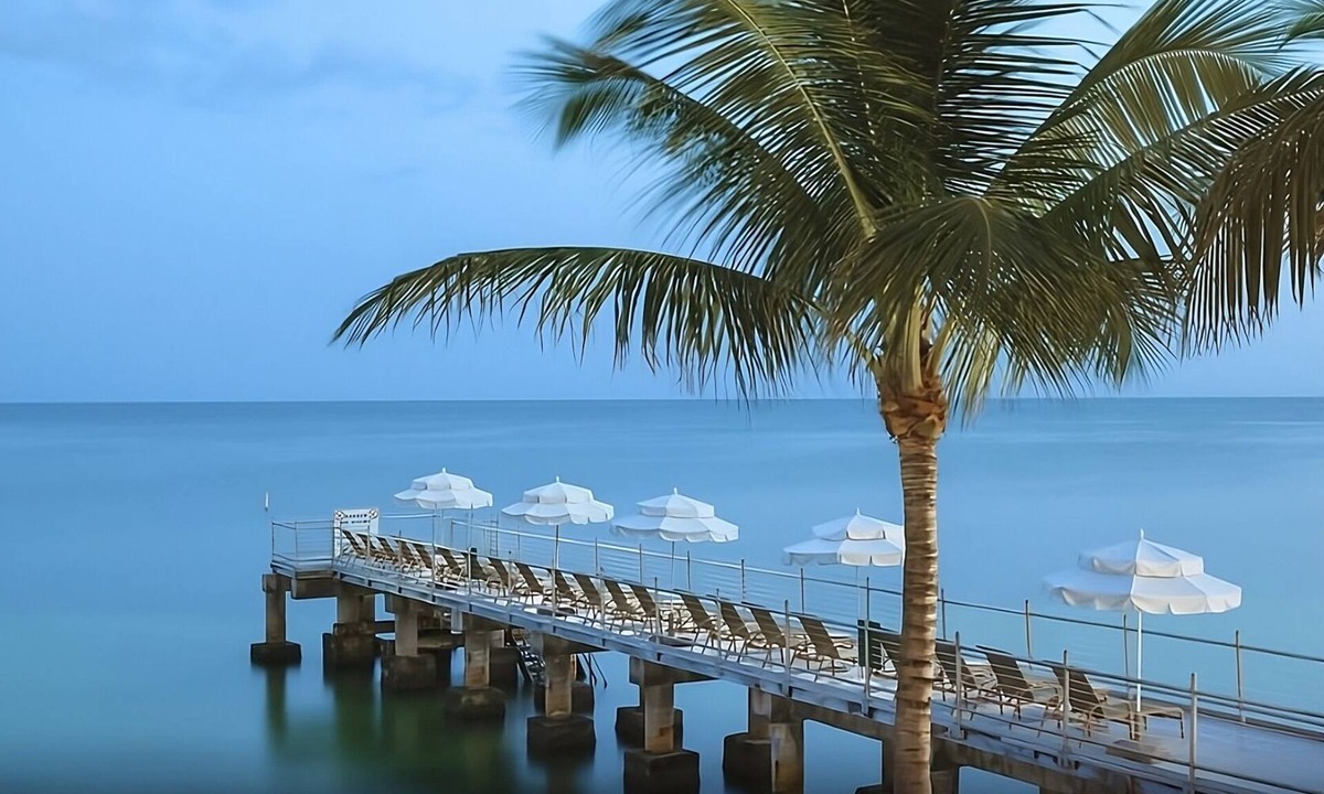 Uptown - Upper Duval House | Exciting Tropical Vacation! Nightlife, Beach Access, Walk to Duval Street!