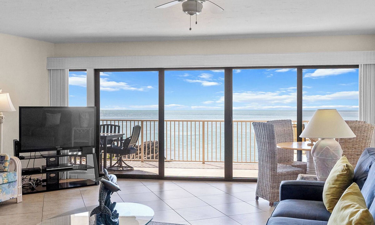 Key Colony Beach Condo | Family friendly 2bedroom+bunkroom/2.5bath oceanfront condo