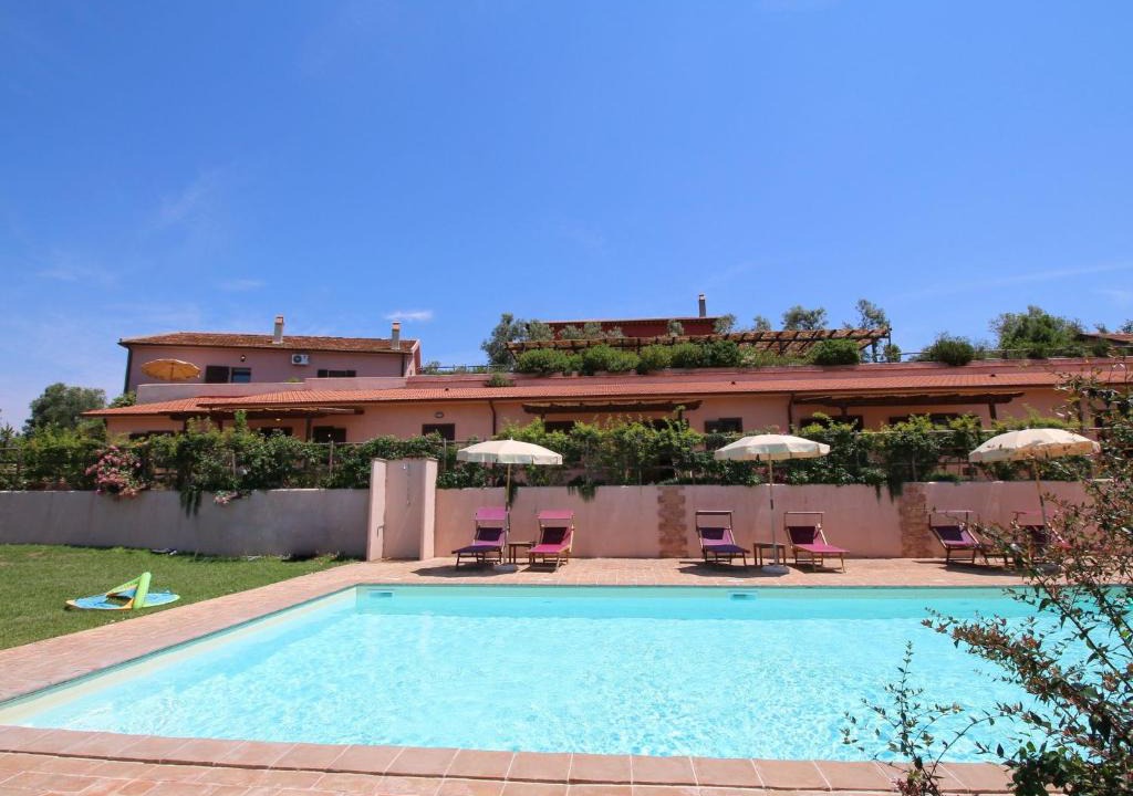 Montalto di Castro House | Farmhouse in Montalto near Sandy Beaches