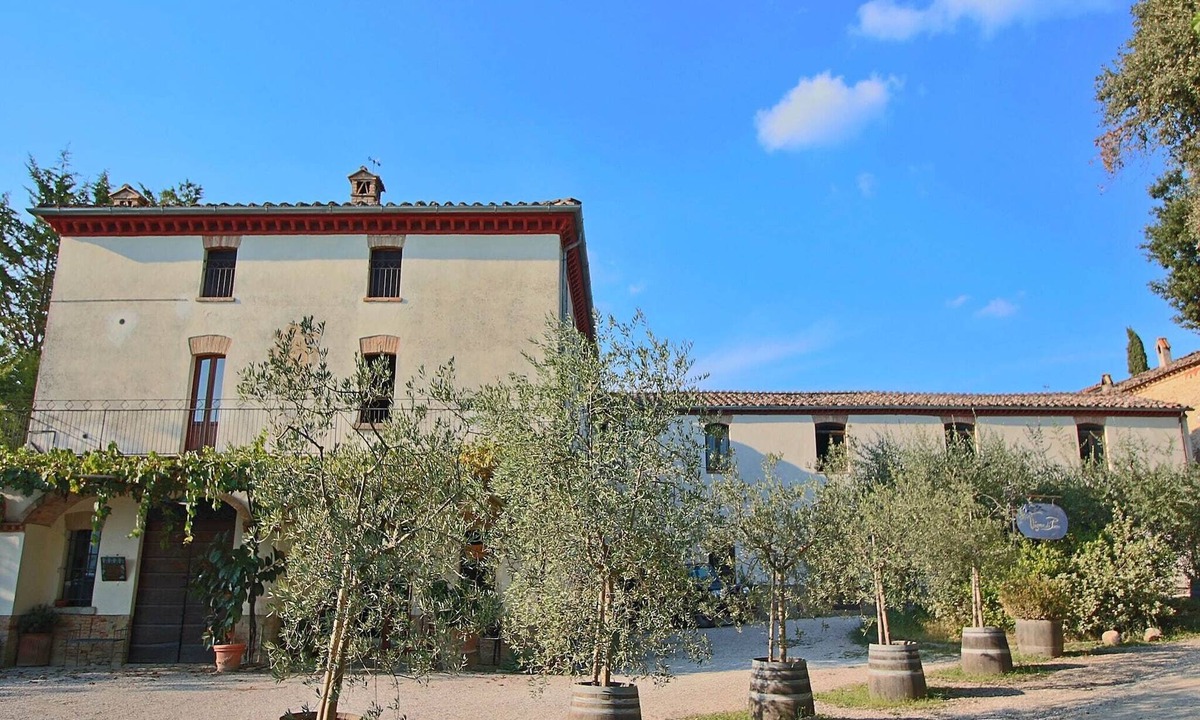 Umbertide House | Farmhouse in Umbertide with Pool