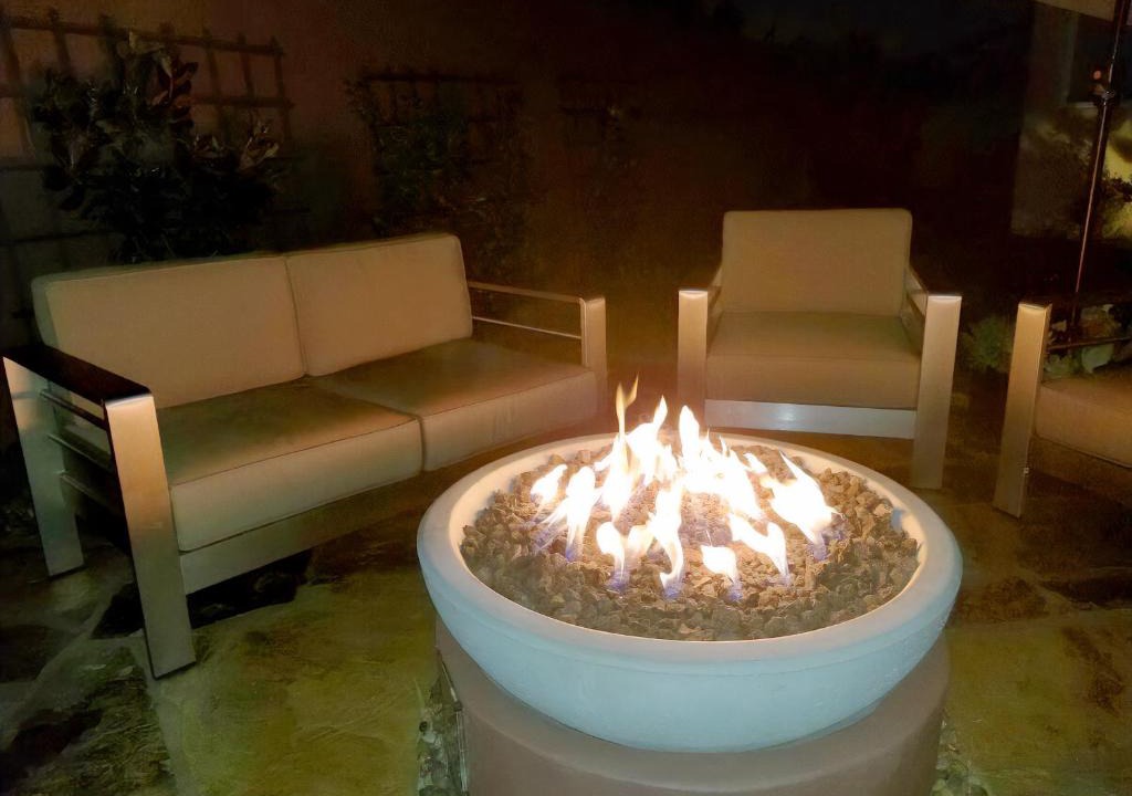 Ladera Heights Villa | FIFA PRIME-Pvt Luxe Home! King Bed, Jacuzzi, Fire Pit, BBQ! Beautiful!