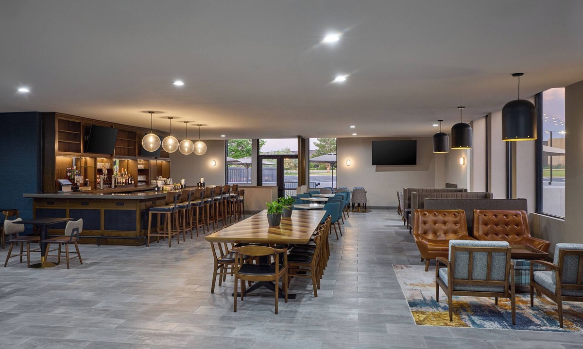 Englewood Hotel | Four Points by Sheraton Englewood