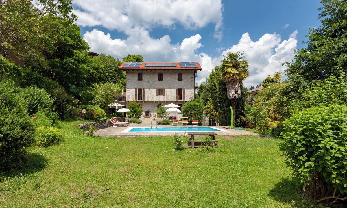Ameno Apartment | Frey apt. 1 + Frey apt. 2 at Lake Orta with garden and pool