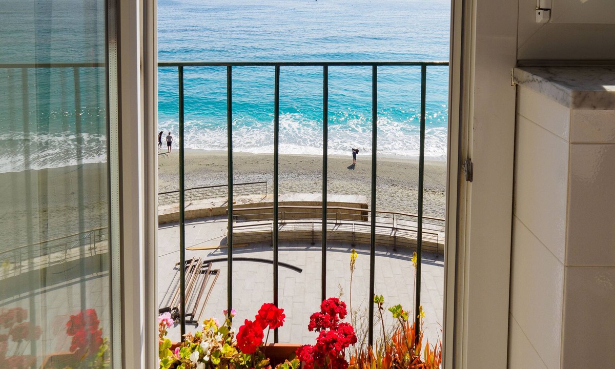 Cinque Terre Apartment | Giaella Sea View Apartment