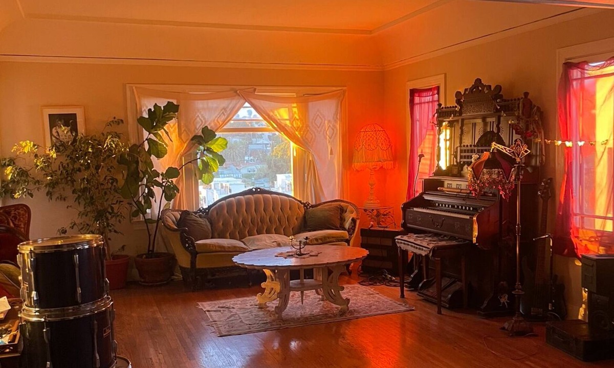 Silver Lake Apartment | Glamours Charming Private bedroom Silver Lake Penthouse