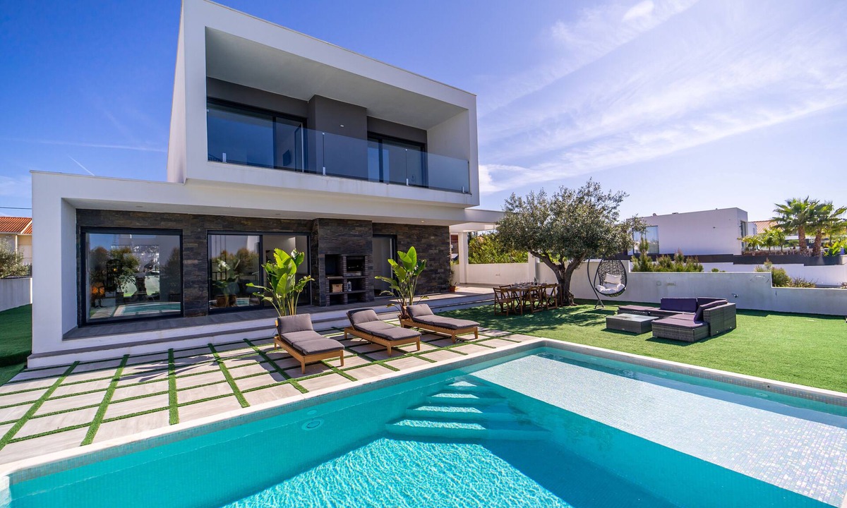 Belverde Villa | Gorgeous 8 People Modern Villa with Swimming Pool | 5 mins from Golf and Beaches