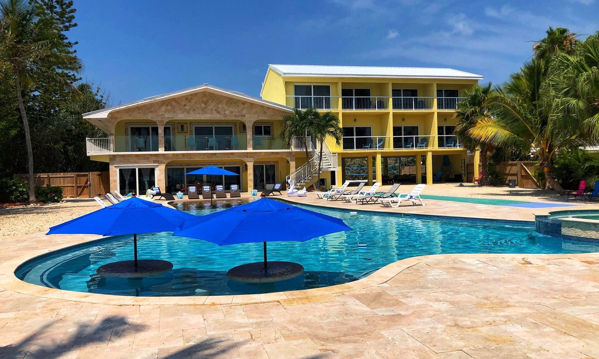 Marathon House | Great Family/Executive Retreat! 14Bd10Bth Home Comfortably Accommodates Up to 30