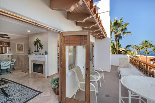 Avalon House | H892 - Hamilton Cove Villa 8-92