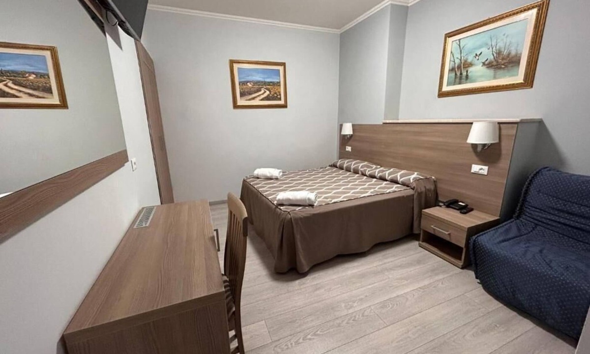 Rome Province House | HC Accommodation coral is located in the castro praetorium area