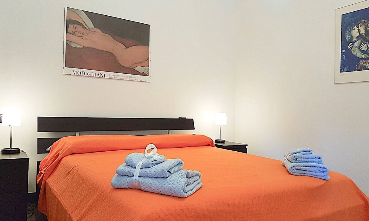 Rezza Apartment | Henry House