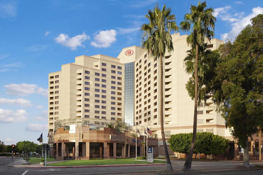 West Gateway Hotel | Hilton Long Beach Hotel