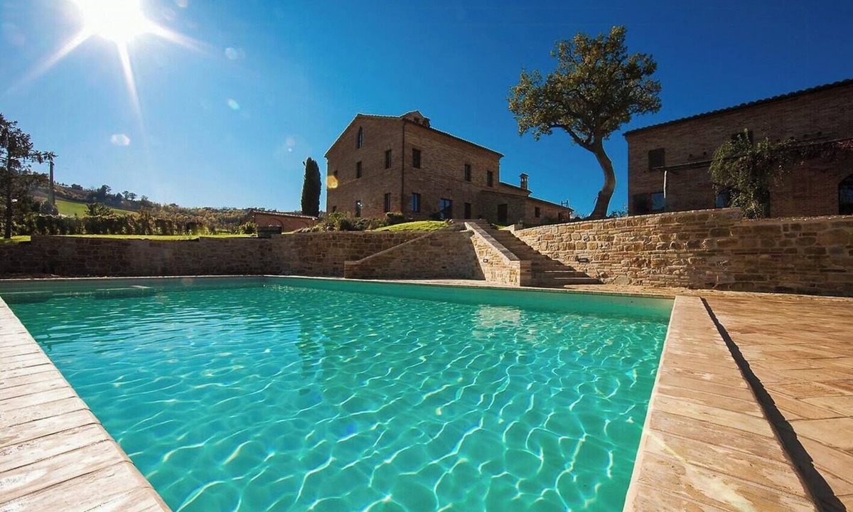 SantʼAngelo in Pontano House | Historic villa with pool in Marche hills