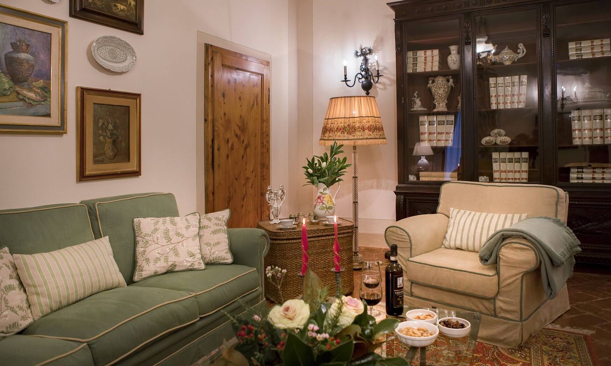 Tavarnelle Val di Pesa Villa | historic home in the heart of Chianti Villa Fillinelle suites Sernigi