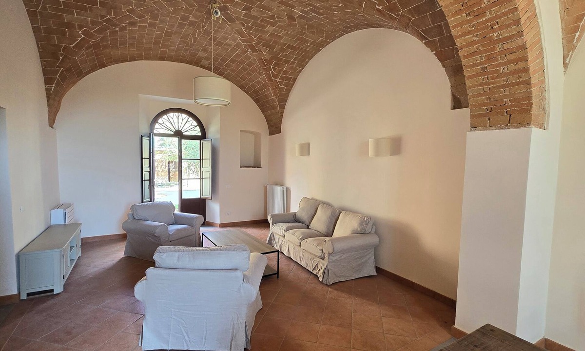 Castelnuovo di Val di Cecina House | Historic House Casa Magnolia - Castello di Vecchienna, 30mn from the sea