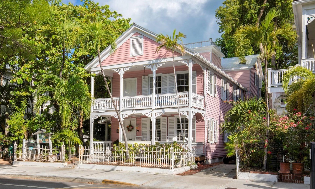 Bahama Village House | Historic Mansion in Old Town Key West with Private Pool - Sleeps 16!