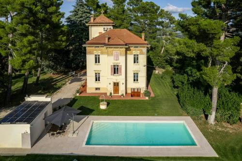 Ortezzano House | Historic Villa With Pool In The Heart Of Ortezzano