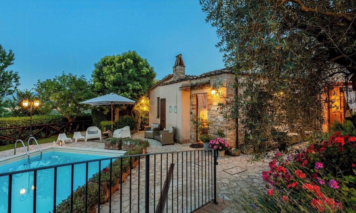 Ilci House | Historic village with pool near Todi