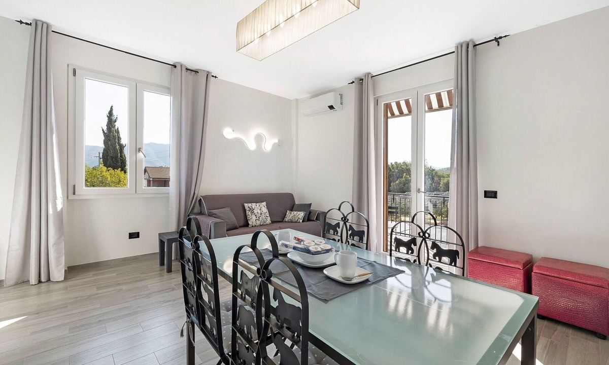 Piamboschi Apartment | Holiday Apartment 'Cà de Anto' with Mountain View, Balcony and Wi-Fi