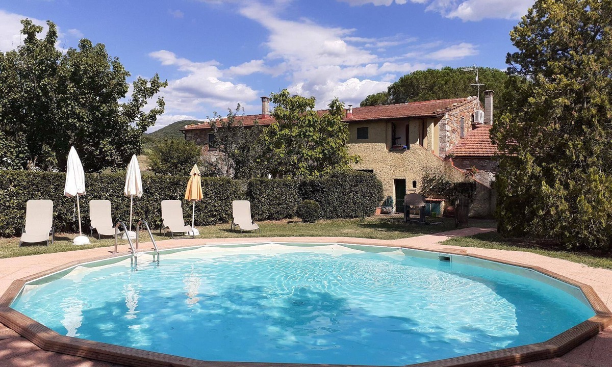 Castellina Marittima Apartment | holiday flat 'The Hague' with its own pool