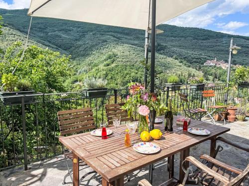 Borgomaro House | Holiday Home Castagna by Interhome