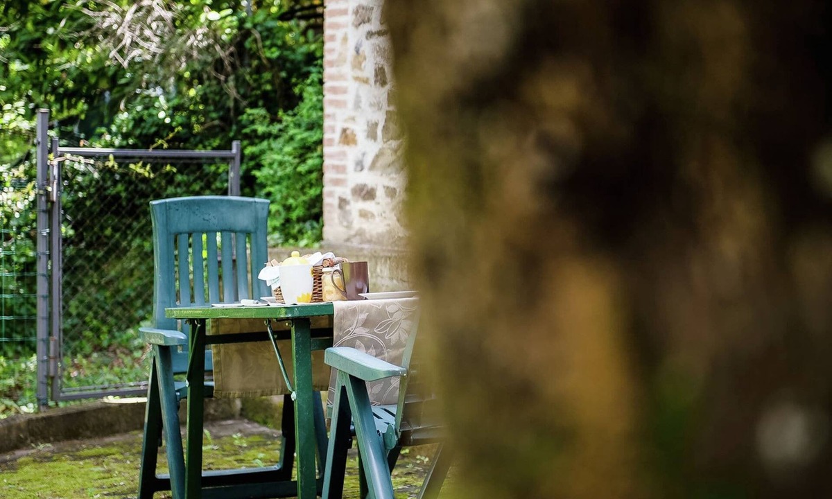 Paciano House | Holiday Home in Paciano with Swimming Pool,Terrace,Billiards