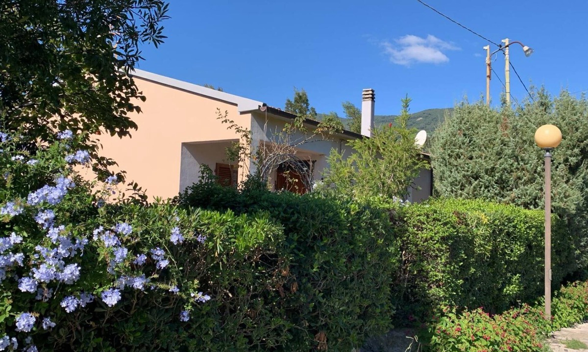 Campo nell'Elba Villa | Holiday Home Villino Pergola near Marina di Campo