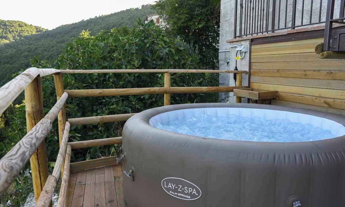Fabriano House | Holiday home with terrace