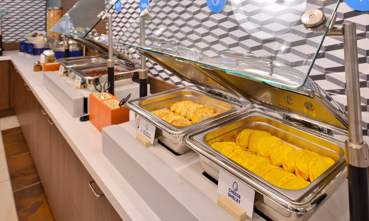 Los Angeles Hotel | Holiday Inn Express Los Angeles Airport by IHG