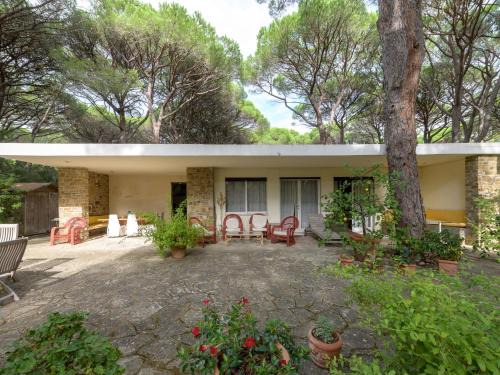 Roccamare House | Holiday Home Roccamare Engel by Interhome