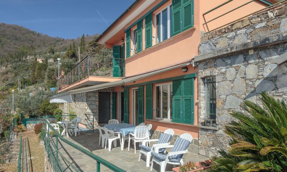 Recco House | Holiday villa with hot tub