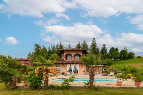 Mango House | Home Canova