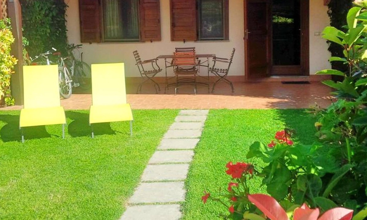 Pescia Romana House | Homerez - Beautiful house 3 km away from the beach for 4 ppl. at Pescia Romana