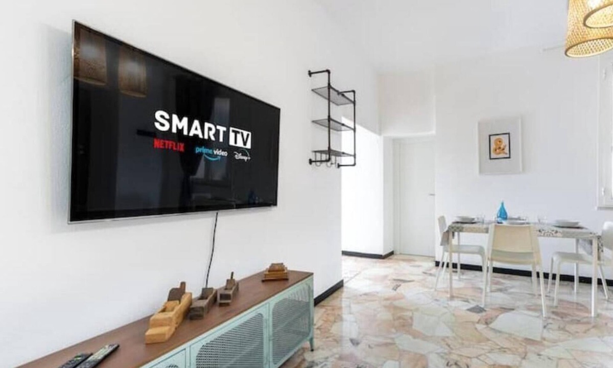 Gorra Apartment | Hostdomus - Outdoor Apartment 1