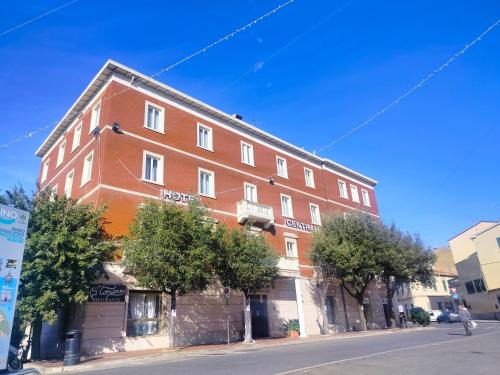 Piombino Hotel | Hotel Centrale