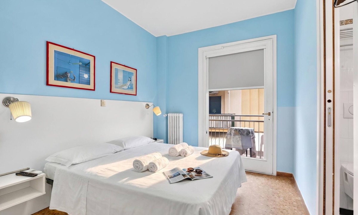 Laigueglia Hotel | Hotel Del Golfo 57, Laigueglia, Italy