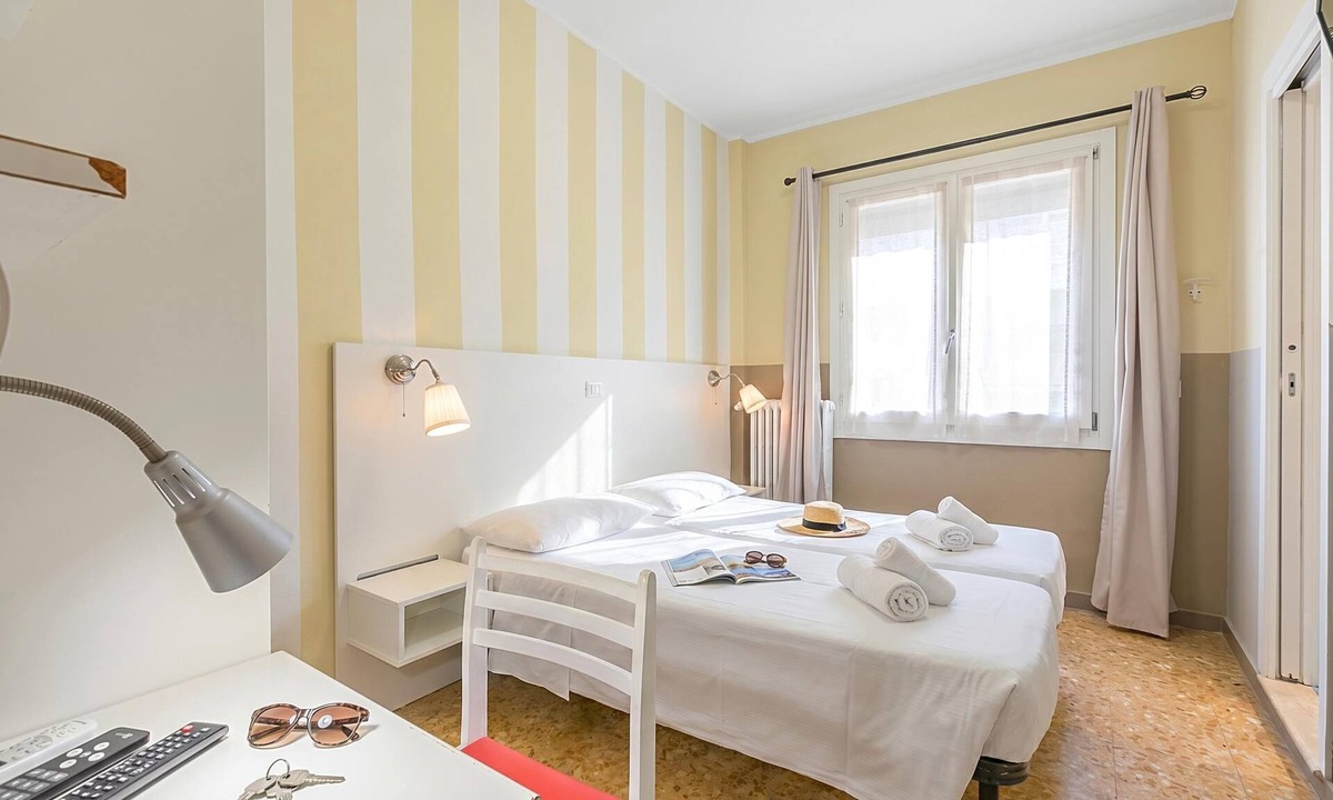 Laigueglia Hotel | Hotel Del Golfo 61, Laigueglia, Italy