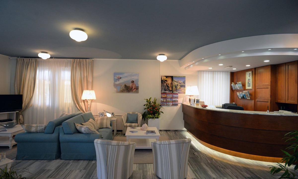 Cinquale Hotel | Hotel Giulio Cesare