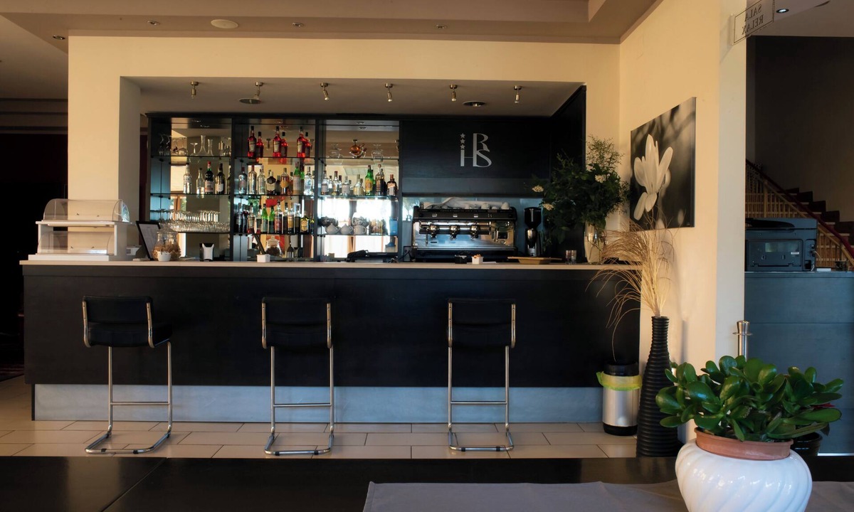 Follonica Hotel | HOTEL HRS