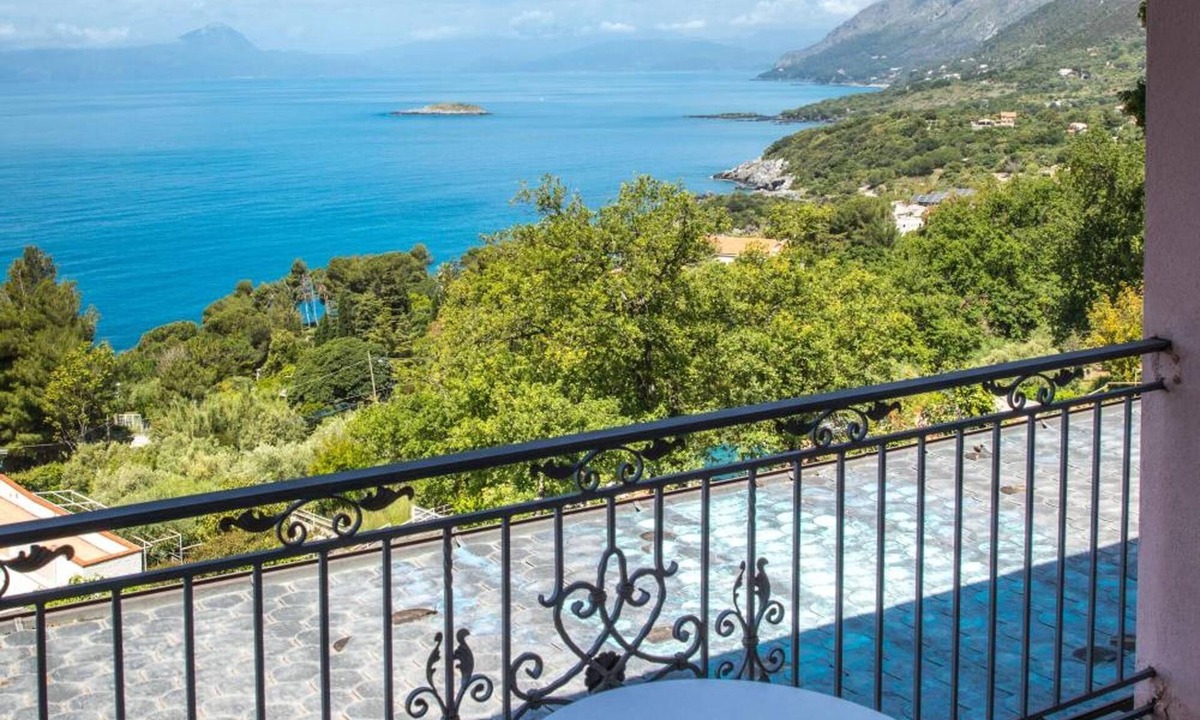 Marina di Maratea Hotel | Hotel Martino