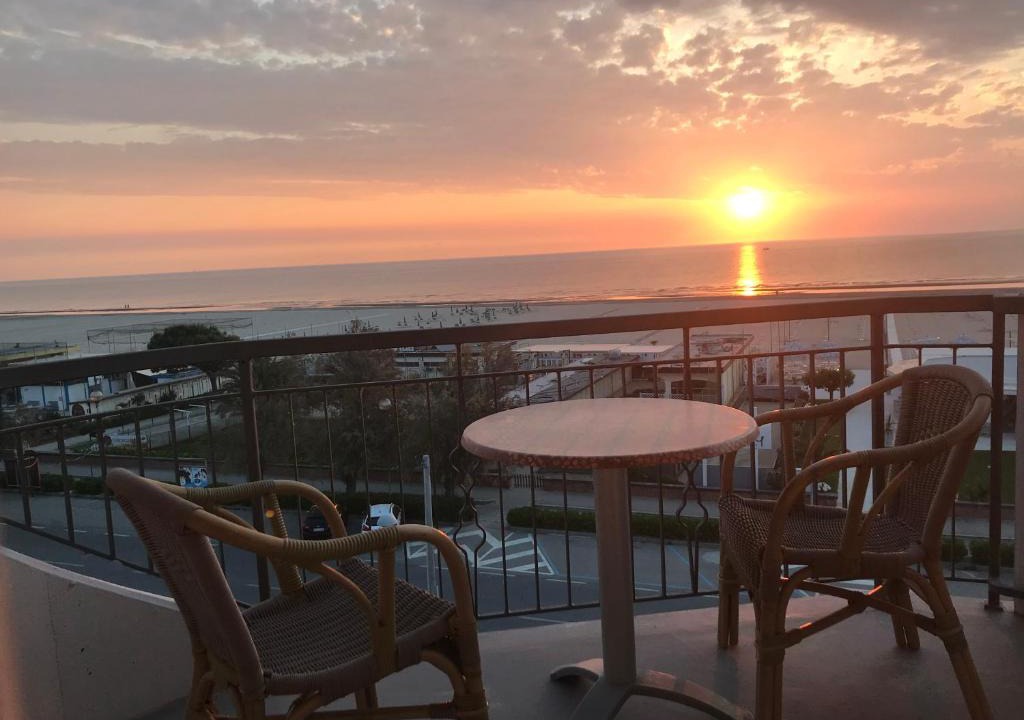 Pinarella Hotel | Hotel Moderno - Bed & Breakfast