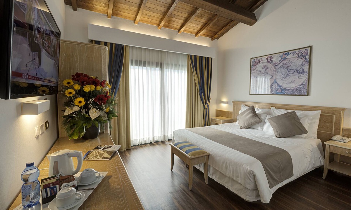 Ferrara Historic Centre Hotel | Hotel Orologio